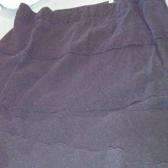Women's skirt - Picture 2 of 2